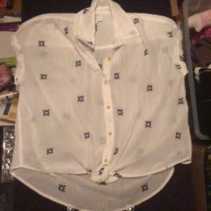 NWOT thin print tie top